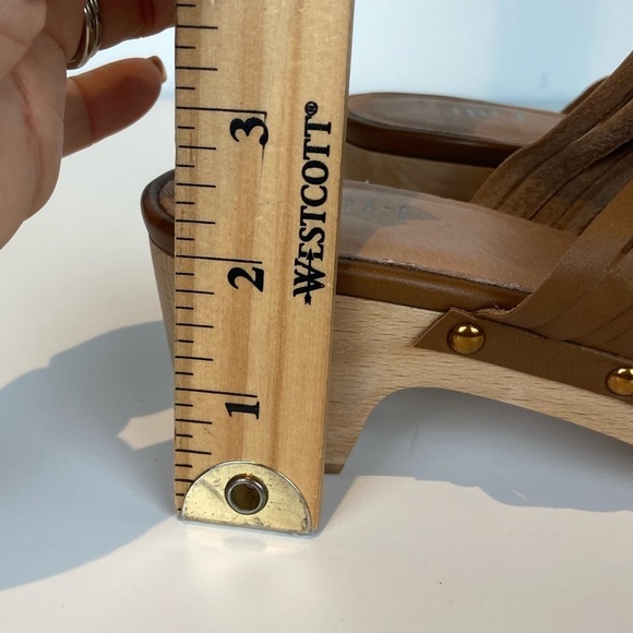 J. Jill Cameron Women's Clogs Size 6.5 Color Tan Studded Woven Leather - Picture 8 of 12